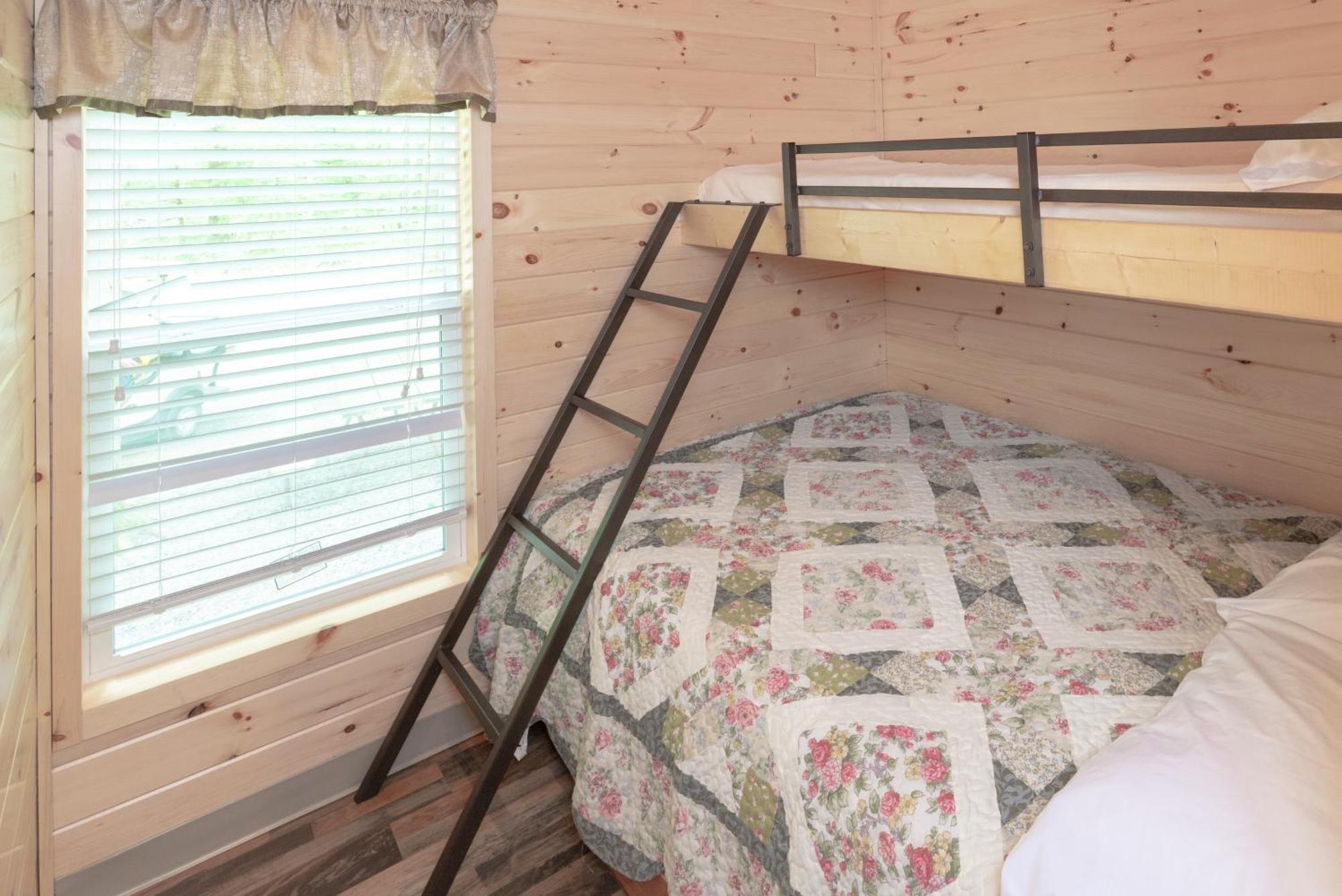 Sun Outdoors Saco Old Orchard Beach Room photo